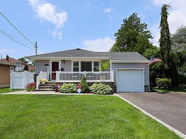 1266 Oakfield Avenue, Wantagh, NY 11793