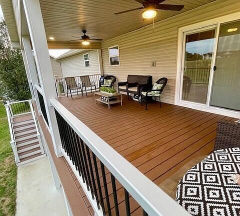 5th image of 214 Ashton Ln