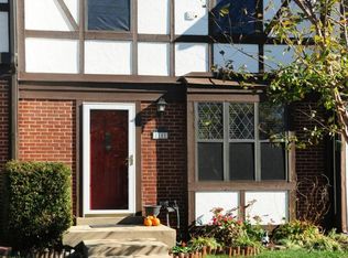 18 Millard Ct, Sterling, VA 20165