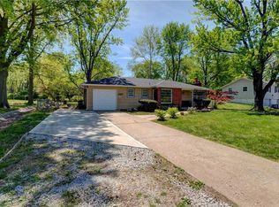 6477 Blue Ridge Blvd, Raytown, MO 64133