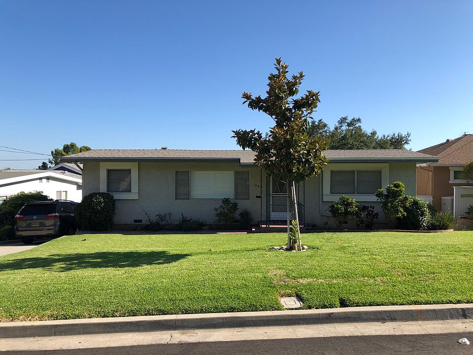 1st image of 840 Crescent Dr