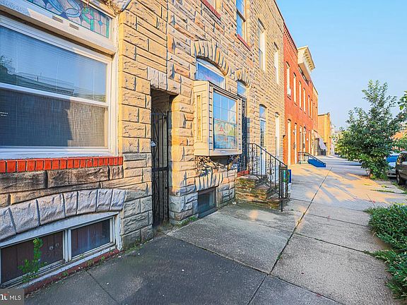 3rd image of 2421 Fait Ave