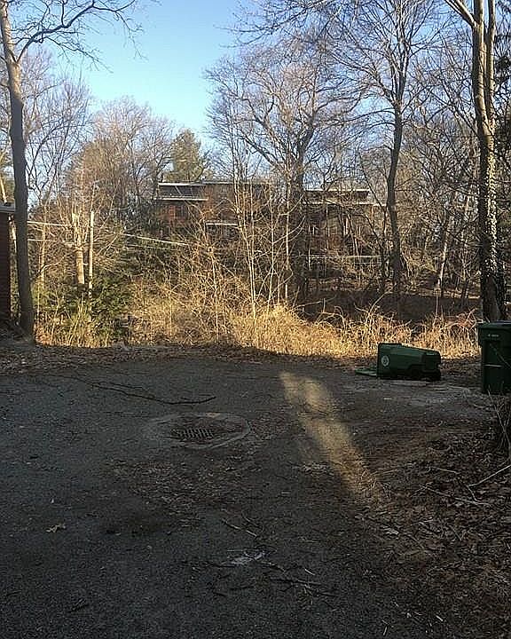 1st image of 321-323 Lake Ave