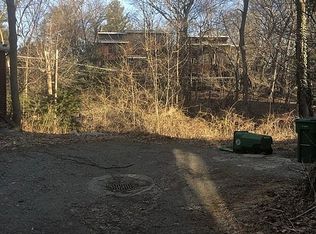 321-323 Lake Ave, Newton, MA 02461
