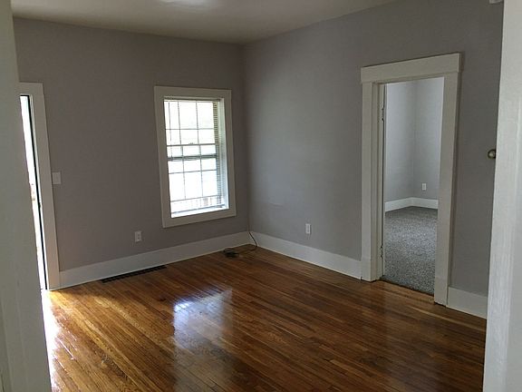 5th image of 16 Packard Ave SE