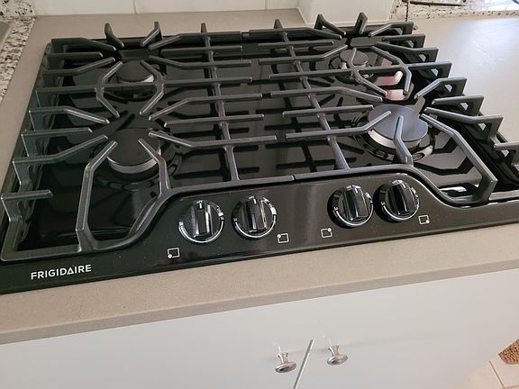New gas cooktop