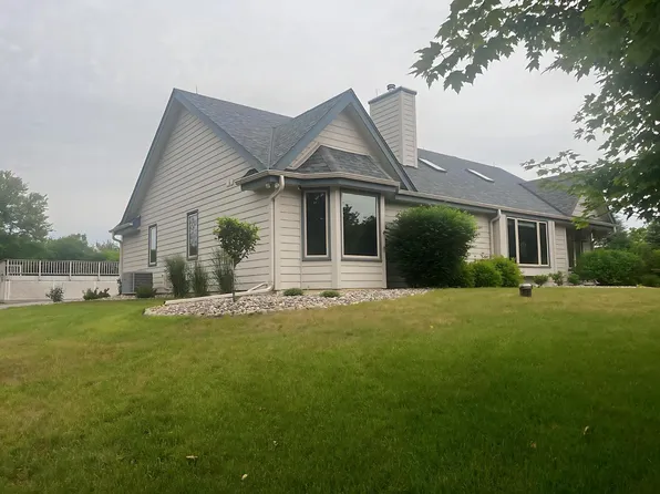 N2W29732 Blodwen DRIVE, Waukesha, WI 53188
