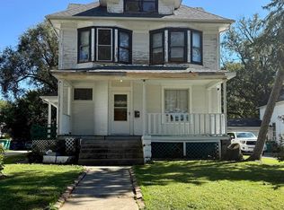 263 Fulton St, Galesburg, IL 61401
