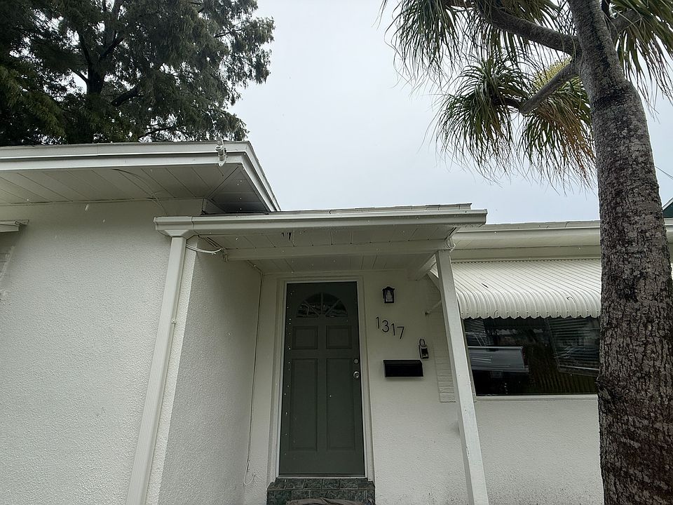 1st image of 1317 35th Ave N