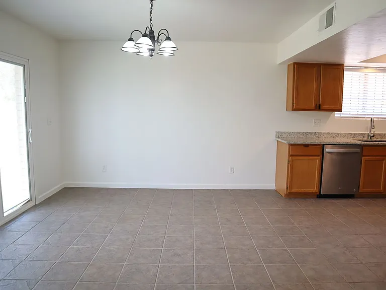 1416 Ocotillo Dr — Photo 7