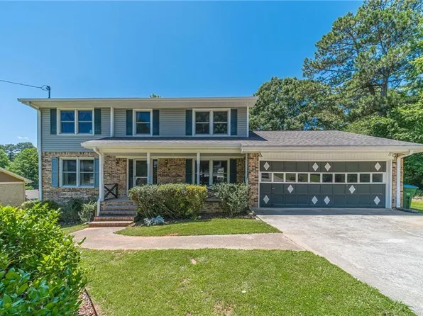5166 Vivid Dr, Stone Mountain, GA 30087