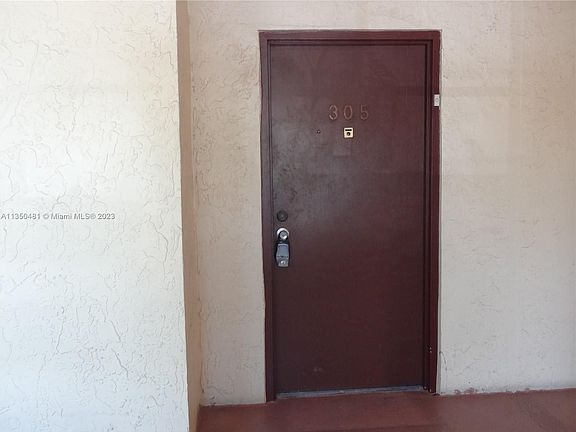 5th image of 8850 SW 123rd Ct #H305