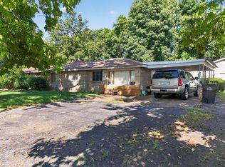 920 Yarbro Ln, Paducah, KY 42003