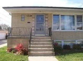 5842 S Massasoit Ave, Chicago, IL 60638