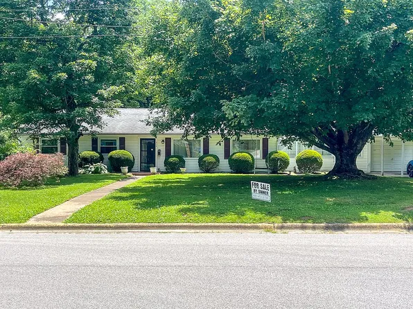 514 S Green St, Anna, IL 62906