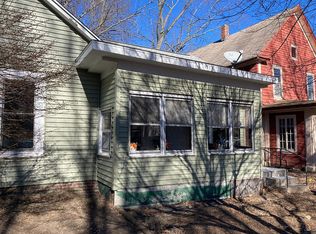 706 W Illinois St, Urbana, IL 61801