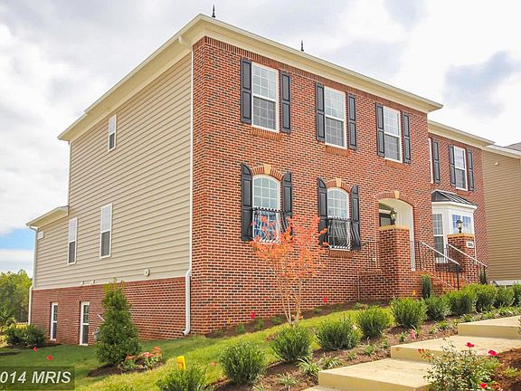 2nd image of 306 Apricot St