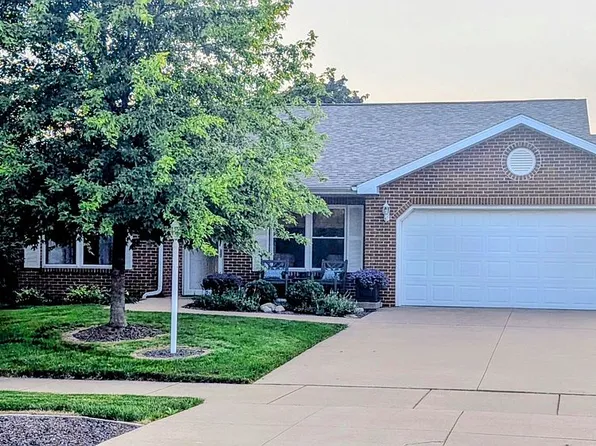 3012 Independence Dr, Peru, IL 61354