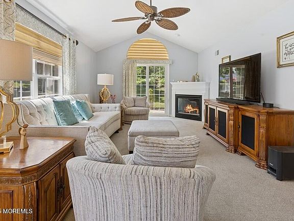 4th image of 2525 Spring Hill Drive