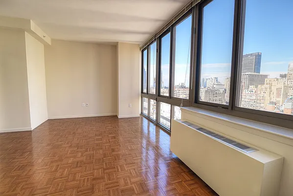 Rented by Chelsea Tower | media 6