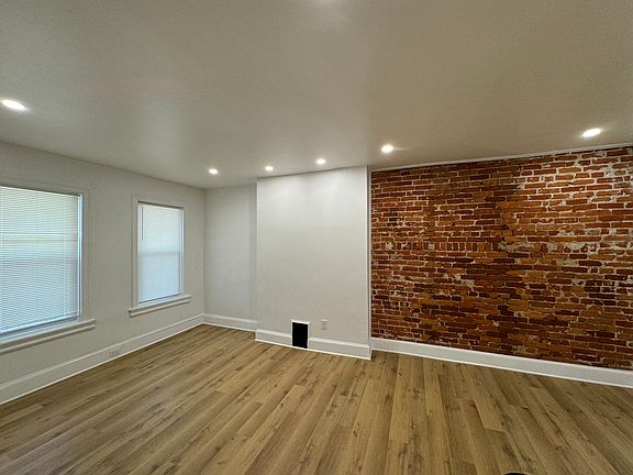 3rd image of 812 N Dupont St