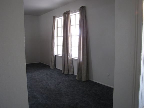 3rd image of 8606 Bravo Valley St