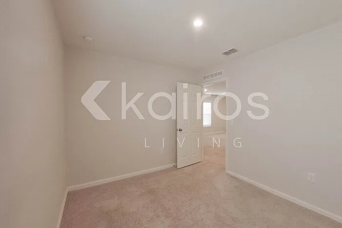 1787 Nebraska Loop — Photo 14