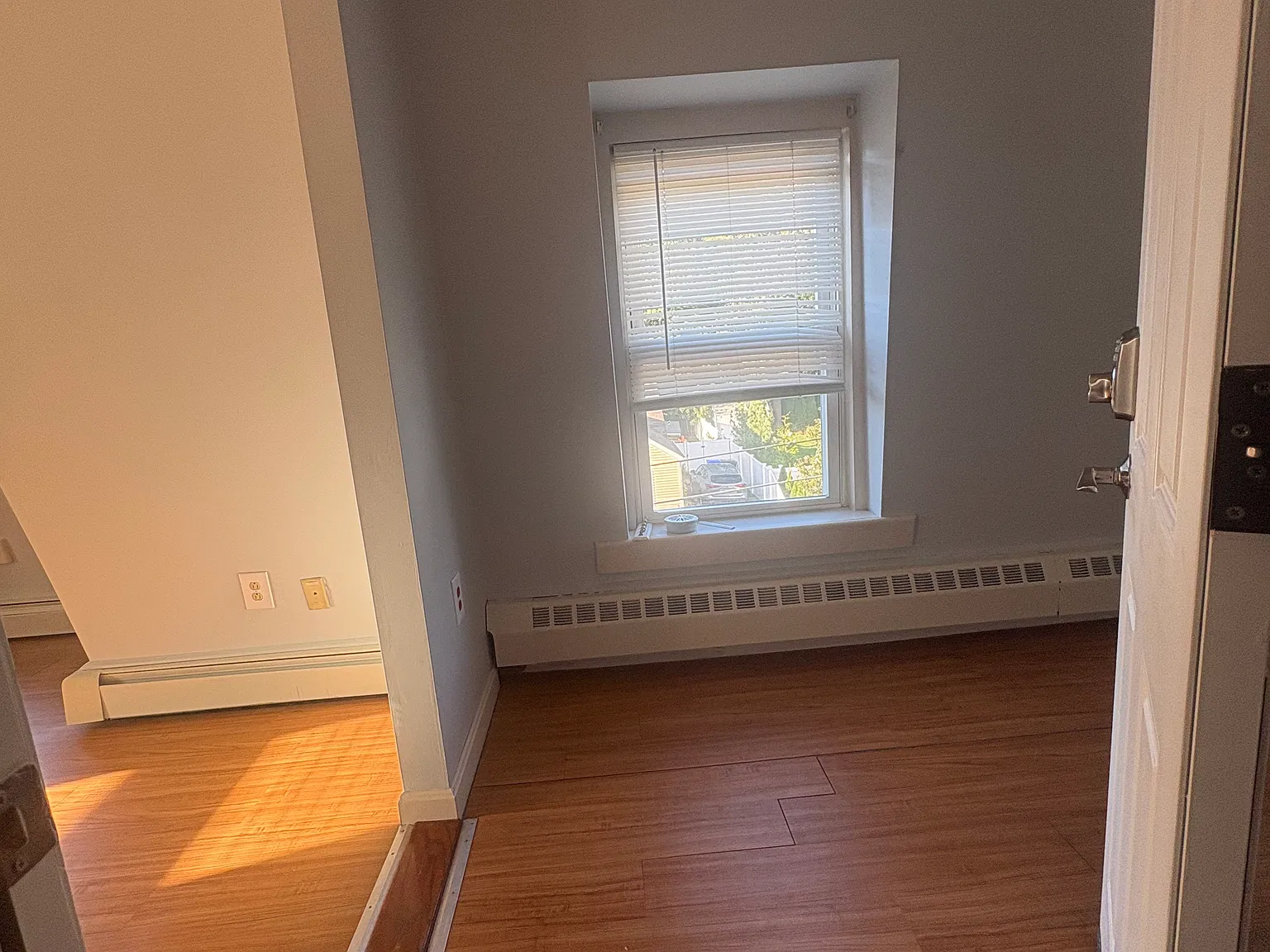 2 bed, 1200 sqft, $2,000 — Photo 4