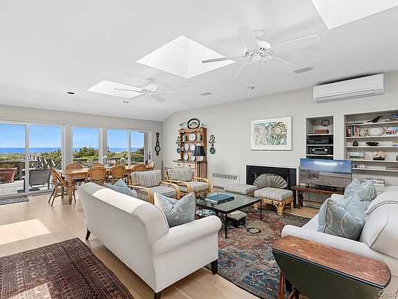 3rd image of 405 Dune Road