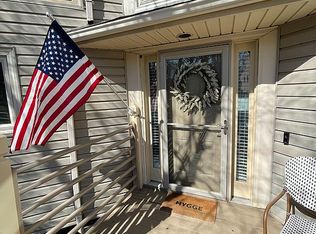 14517 Waterside Dr, Charlotte, NC 28278