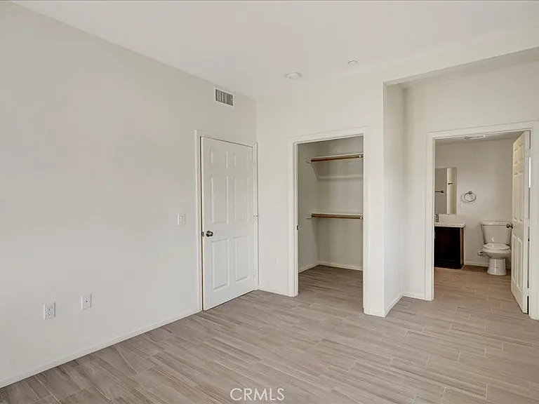 23780 Hemlock Ave — Photo 10