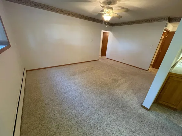 323 N German St #2B, New Ulm, MN 56073