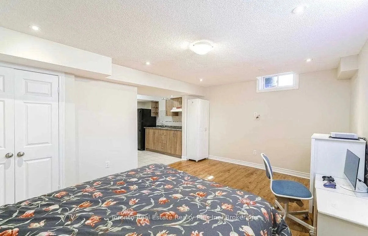 Studio, $1,475 — Photo 4