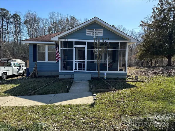 200 Cherry St, Lincolnton, NC 28092