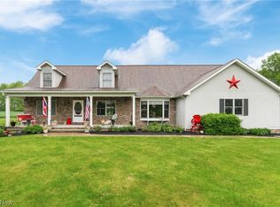 5212 Gray Rd, Ravenna, OH 44266