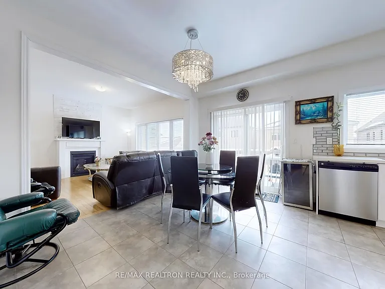 22 Pietrowski Dr #UPPER — Photo 17