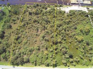 735 10th St NE, Naples, FL 34120