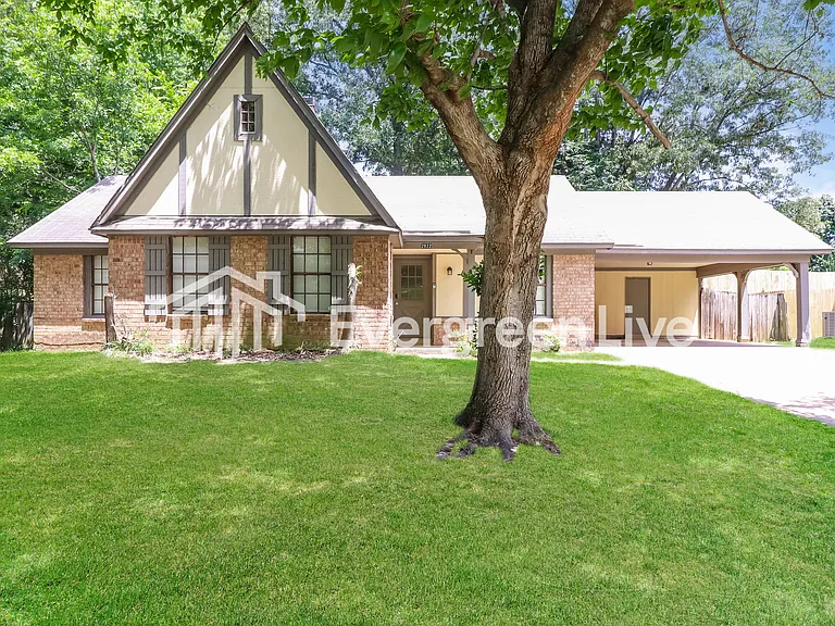 2822 Baywood Dr — Photo 1