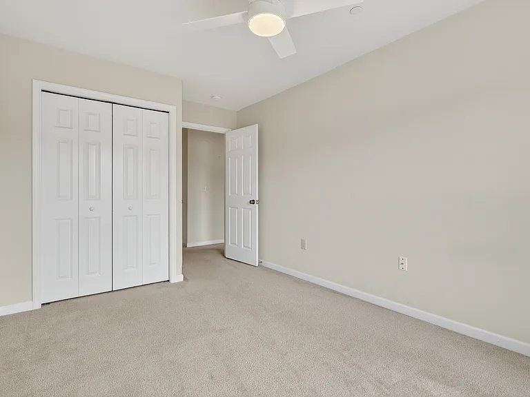 1772 Fairbank Ln — Photo 31