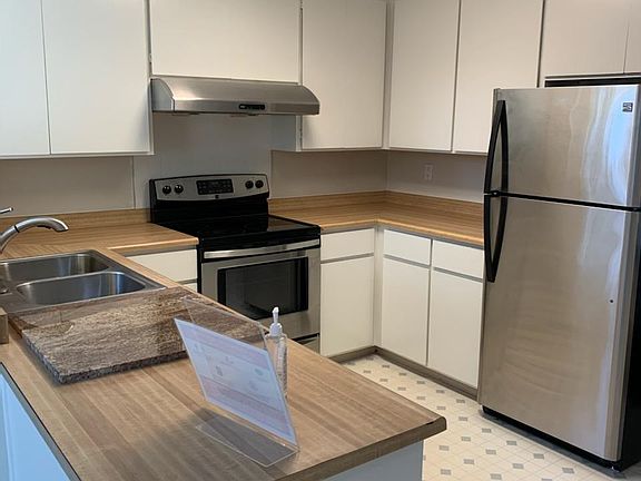 2nd image of 238 W California Ave