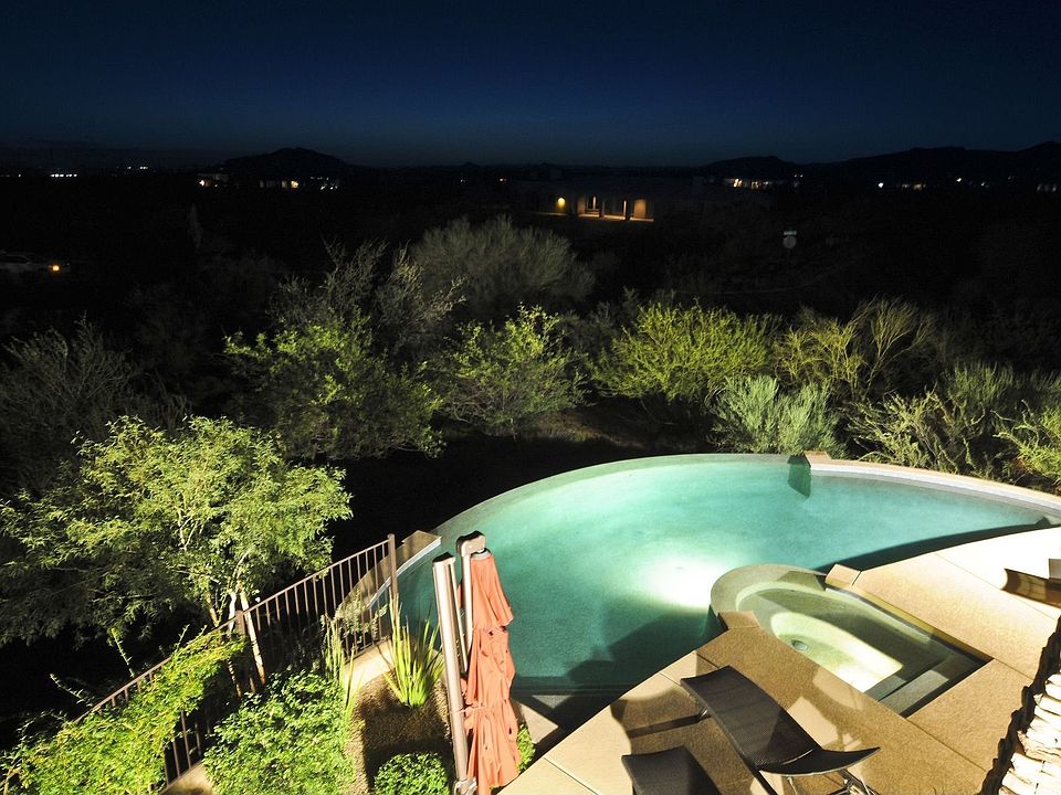 Balcony View - Negative Edge Pool - Invisible Edge Spa