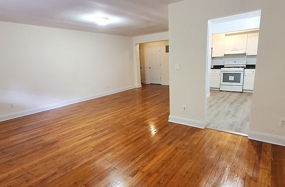 2nd image of 14325 41st Ave #31