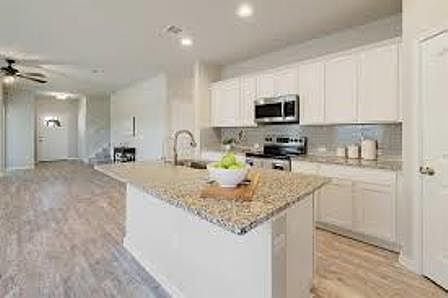 5th image of 460 Galway Bay Ln
