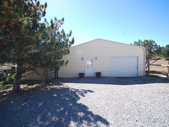 5th image of 2 Cabana Dr