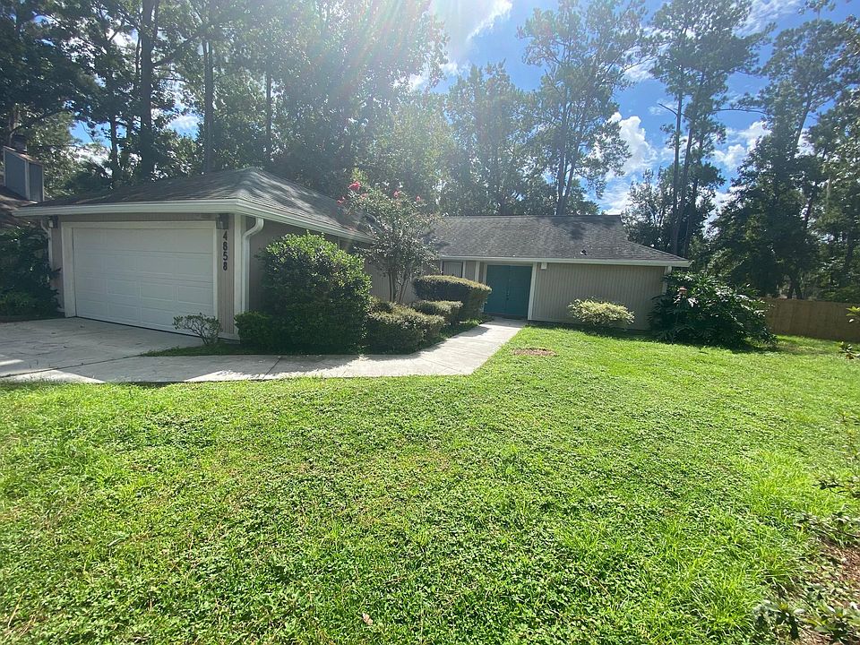 1st image of 4858 Wethersfield Pl E
