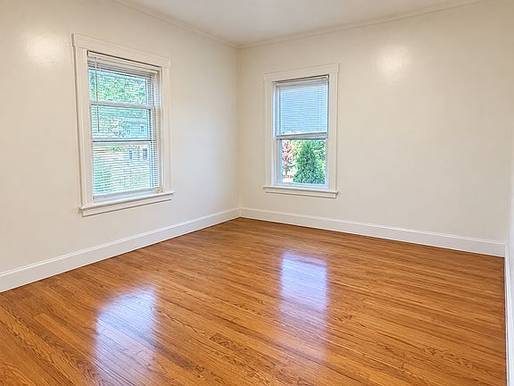 2nd image of 50 Mount Ararat Rd #B