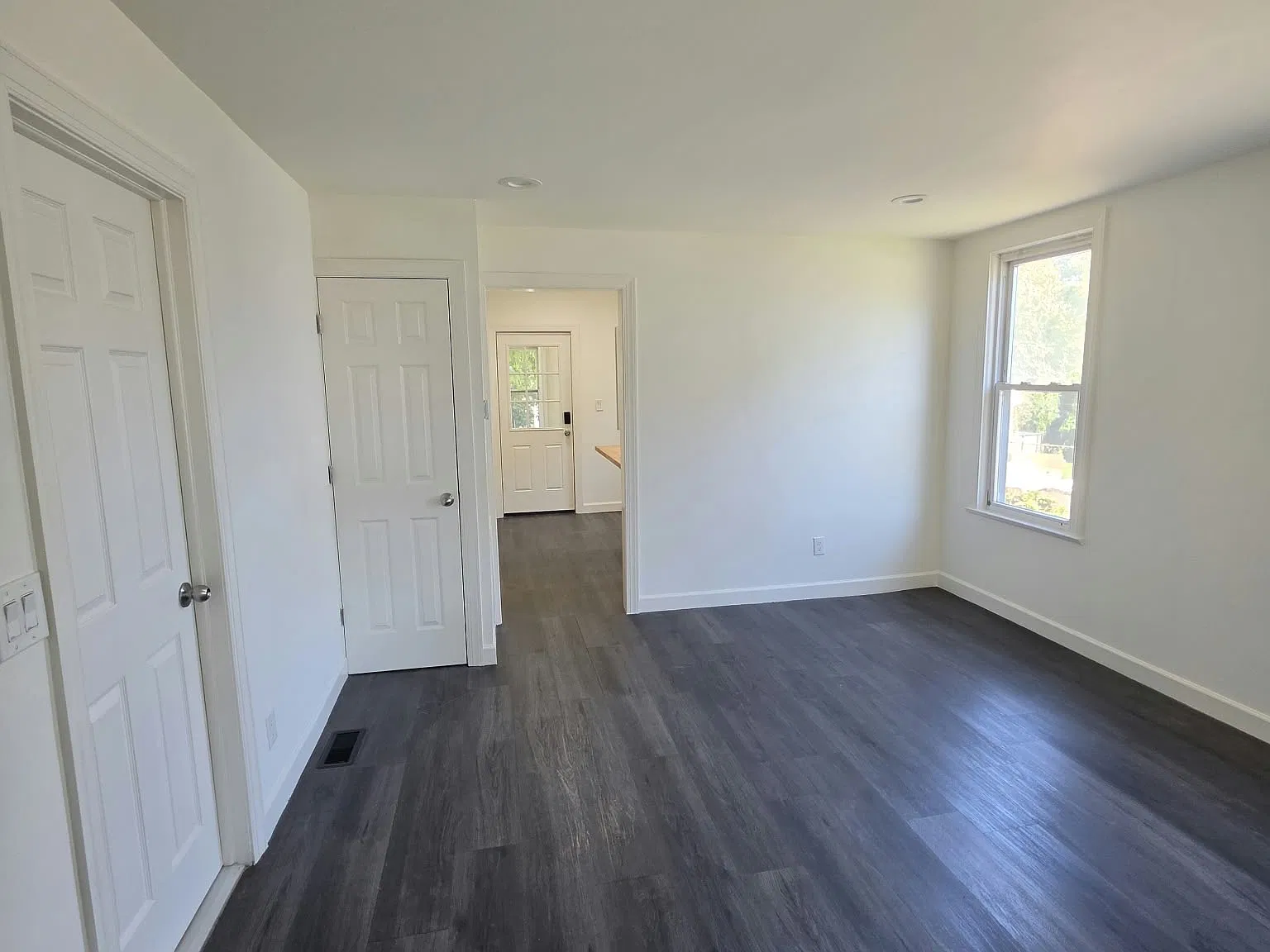 2 bed, 1600 sqft, $3,950 — Photo 3