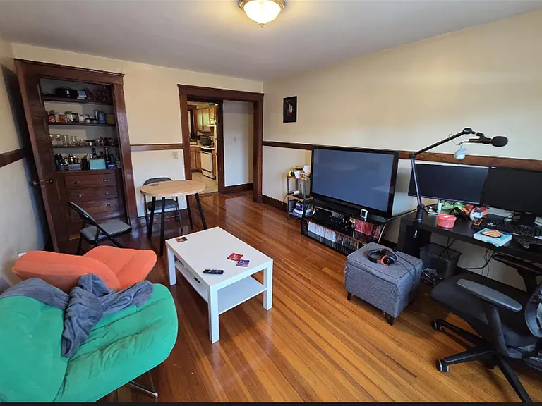 105 Norfolk St #2 — Photo 3