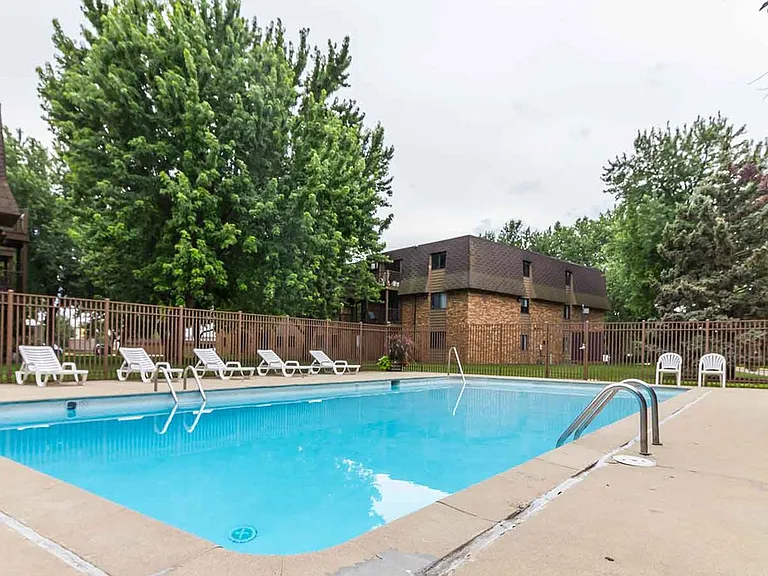 **Limited Time Special! Up to 3 Months Free Rent — Photo 7