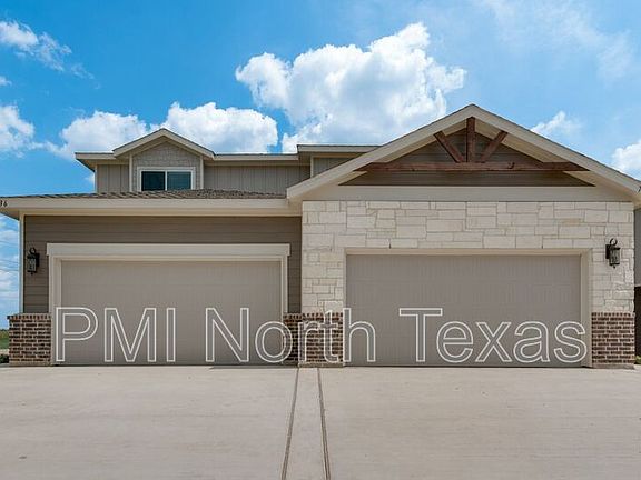 4th image of 736 Blackland Dr
